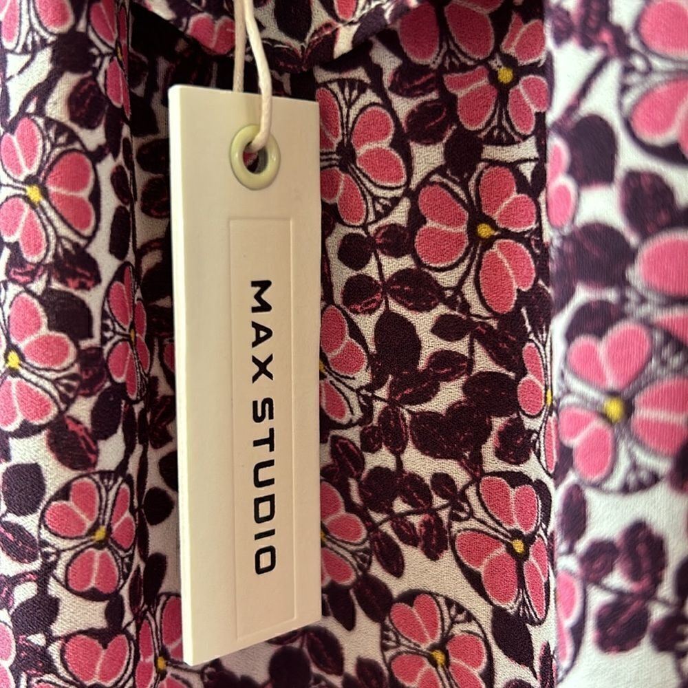 NEW Max Studio Floral Tank Top - Picture 3 of 6